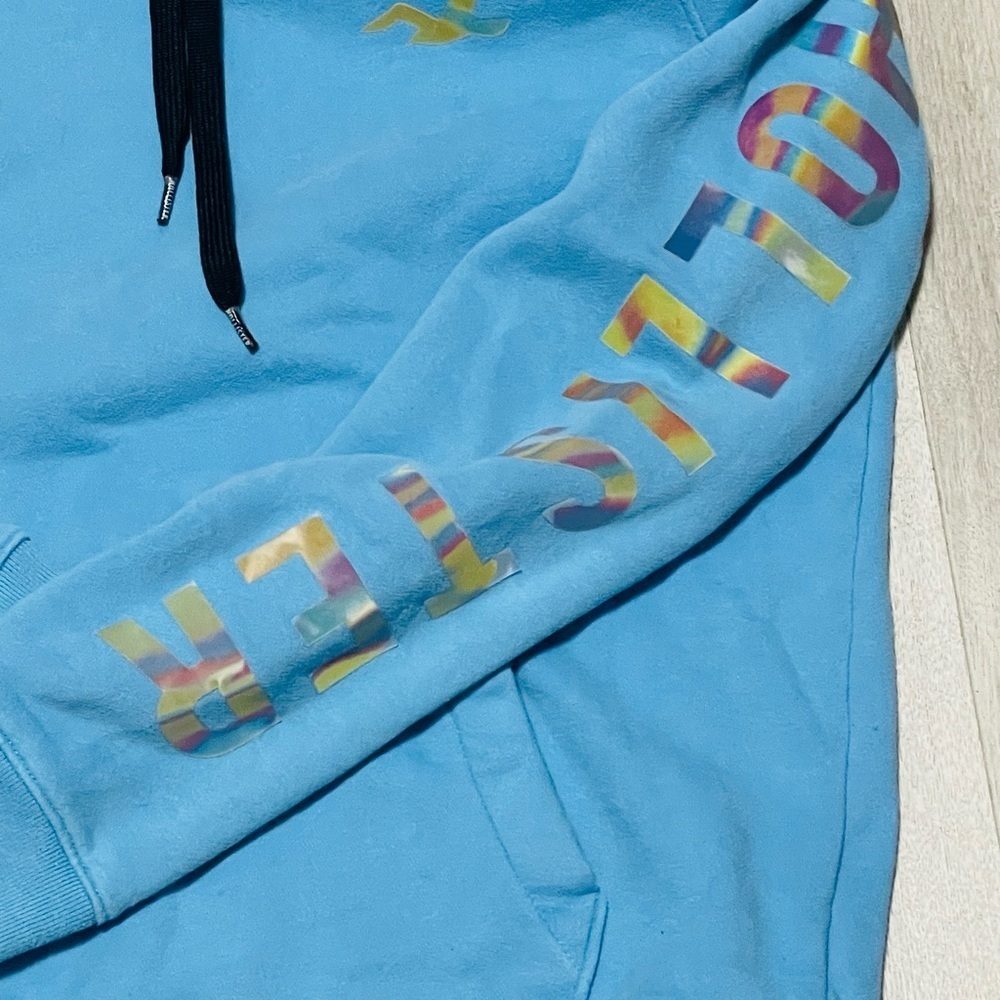 Hollister Hoodie with hologram logo Sz Medium - Picture 2 of 10
